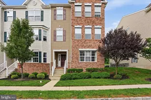 3028 Davenport Wy, Pennsburg, PA 18073 - Photo 1