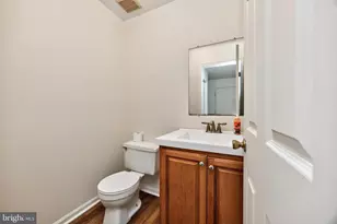 1704 Village Green Dr, Gilbertsville, PA 19525 - Photo 7