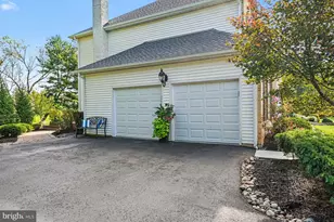 1075 Carriage Ln, Blue Bell, PA 19422 - Photo 61