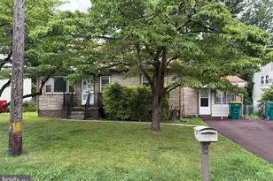 707 Green St, Lansdale, PA 19446 - Photo 1