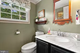280 Tulip Tree Ct, Blue Bell, PA 19422 - Photo 17