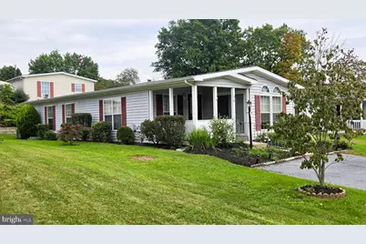 30 Juniper Court E, Harleysville, PA 19438 - Photo 1