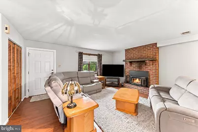 102 Walnut Ridge Est, Pottstown, PA 19464 - Photo 5