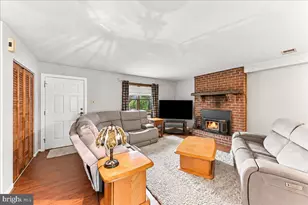 102 Walnut Ridge Est, Pottstown, PA 19464 - Photo 5