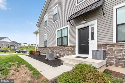 25 Tamarack Circle, Norristown, PA 19403 - Photo 5