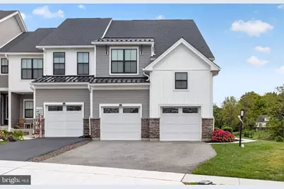 25 Tamarack Circle, Norristown, PA 19403 - Photo 1