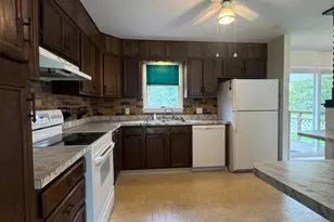 1170 Woodmere Dr, Pottstown, PA 19464 - Photo 11