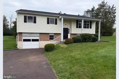 1170 Woodmere Drive, Pottstown, PA 19464 - Photo 1