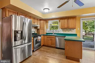 729 Mockingbird Ln, Eagleville, PA 19403 - Photo 9