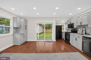 198 Oxford Cir, West Norriton, PA 19403 - Photo 17