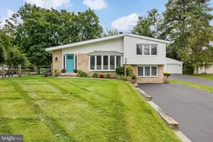 1602 Woodford Way, Blue Bell, PA 19422 - Photo 3