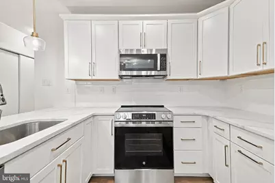 919 Riverplace Drive, Conshohocken, PA 19428 - Photo 3