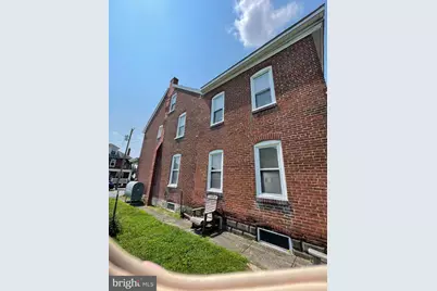 317 W Race Street, Stowe, PA 19464 - Photo 3