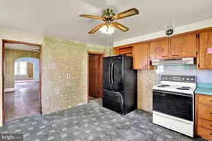 317 W Race St, Stowe, PA 19464 - Photo 15