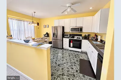 48 Wheatsheaf Lane, Norristown, PA 19403 - Photo 9