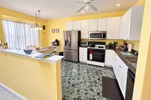 48 Wheatsheaf Ln, Norristown, PA 19403 - Photo 9