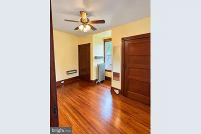 557 Hamilton Street, Norristown, PA 19401 - Photo 9