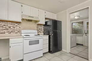 11 S Plum St, Pottstown, PA 19464 - Photo 11