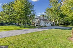 1421 Whitwood Dr, Blue Bell, PA 19422 - Photo 3