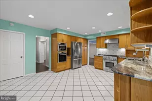 1421 Whitwood Dr, Blue Bell, PA 19422 - Photo 17