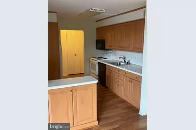 1001 City Avenue #EE-726, Wynnewood, PA 19096 - Photo 7