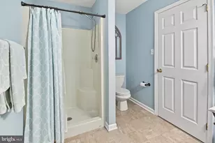 816 Sunnyside Ave, Audubon, PA 19403 - Photo 17