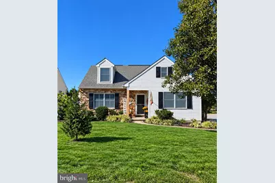 137 E 11th Street, Pennsburg, PA 18073 - Photo 1