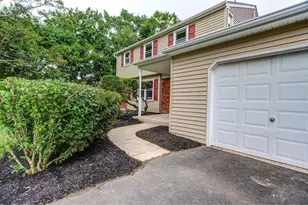 799 Hoover Rd, Blue Bell, PA 19422 - Photo 3