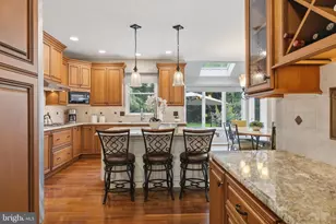 708 Castlewood Dr, Dresher, PA 19025 - Photo 9