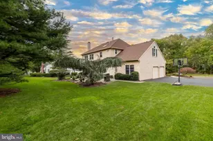 708 Castlewood Dr, Dresher, PA 19025 - Photo 51