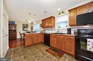 720 Montgomery Ave, Pennsburg, PA 18073 - Photo 11