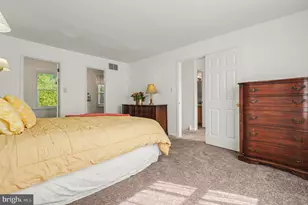 308 Hampton Cir, Gilbertsville, PA 19525 - Photo 17