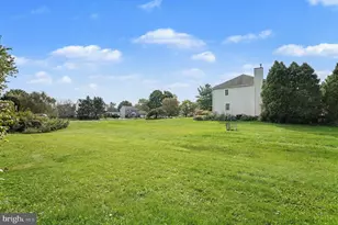 308 Hampton Cir, Gilbertsville, PA 19525 - Photo 29