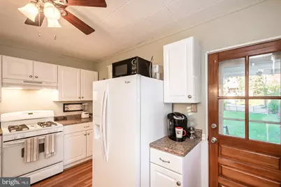 334 E 8th Avenue, Conshohocken, PA 19428 - Photo 13