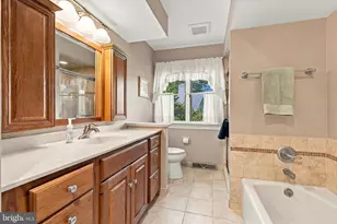17 Springhouse Ln, Blue Bell, PA 19422 - Photo 25