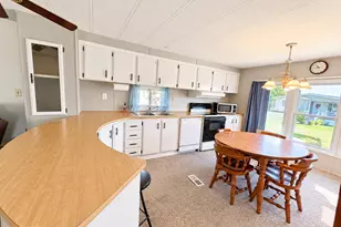 303 Meadow Ct, North Wales, PA 19454 - Photo 9