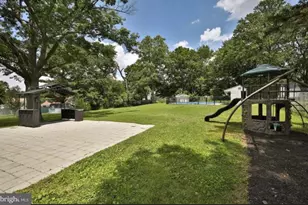 121 Brentwood Dr, Willow Grove, PA 19090 - Photo 27