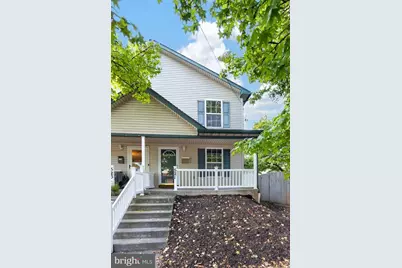 521 W Chestnut Street, Pottstown, PA 19464 - Photo 1