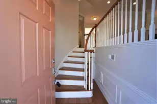 102 Bishop Dr, North Wales, PA 19454 - Photo 3