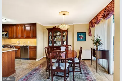 1001 City Avenue #ED-913, Wynnewood, PA 19096 - Photo 9
