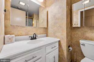 10611 Valley Forge Cir, King of Prussia, PA 19406 - Photo 21