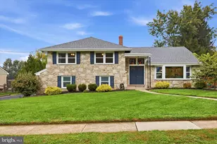 903 Summit Ln, Oreland, PA 19075 - Photo 1
