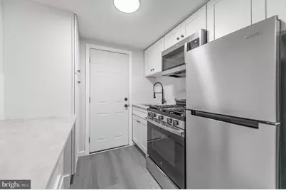 176 Walnut Street #APT B, Mont Clare, PA 19453 - Photo 11