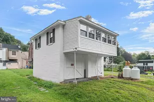 176 Walnut St, Mont Clare, PA 19453 - Photo 1