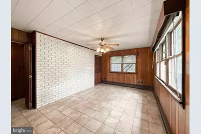 327 W Beech Street, Pottstown, PA 19464 - Photo 7