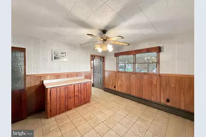 327 W Beech Street, Pottstown, PA 19464 - Photo 13