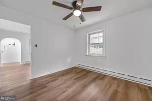 219 S Pleasant Rd, Pottstown, PA 19464 - Photo 5
