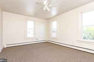 303 Glasgow St, Pottstown, PA 19464 - Photo 17