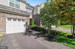 202 Ella Ln, Conshohocken, PA 19428 - Photo 1