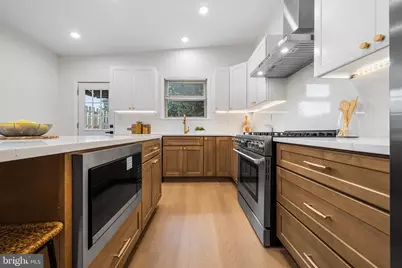 209 Harry Street, Conshohocken, PA 19428 - Photo 17